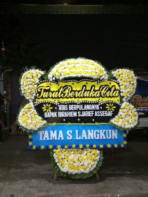 Papan Bunga Duka di Bonggo Timur